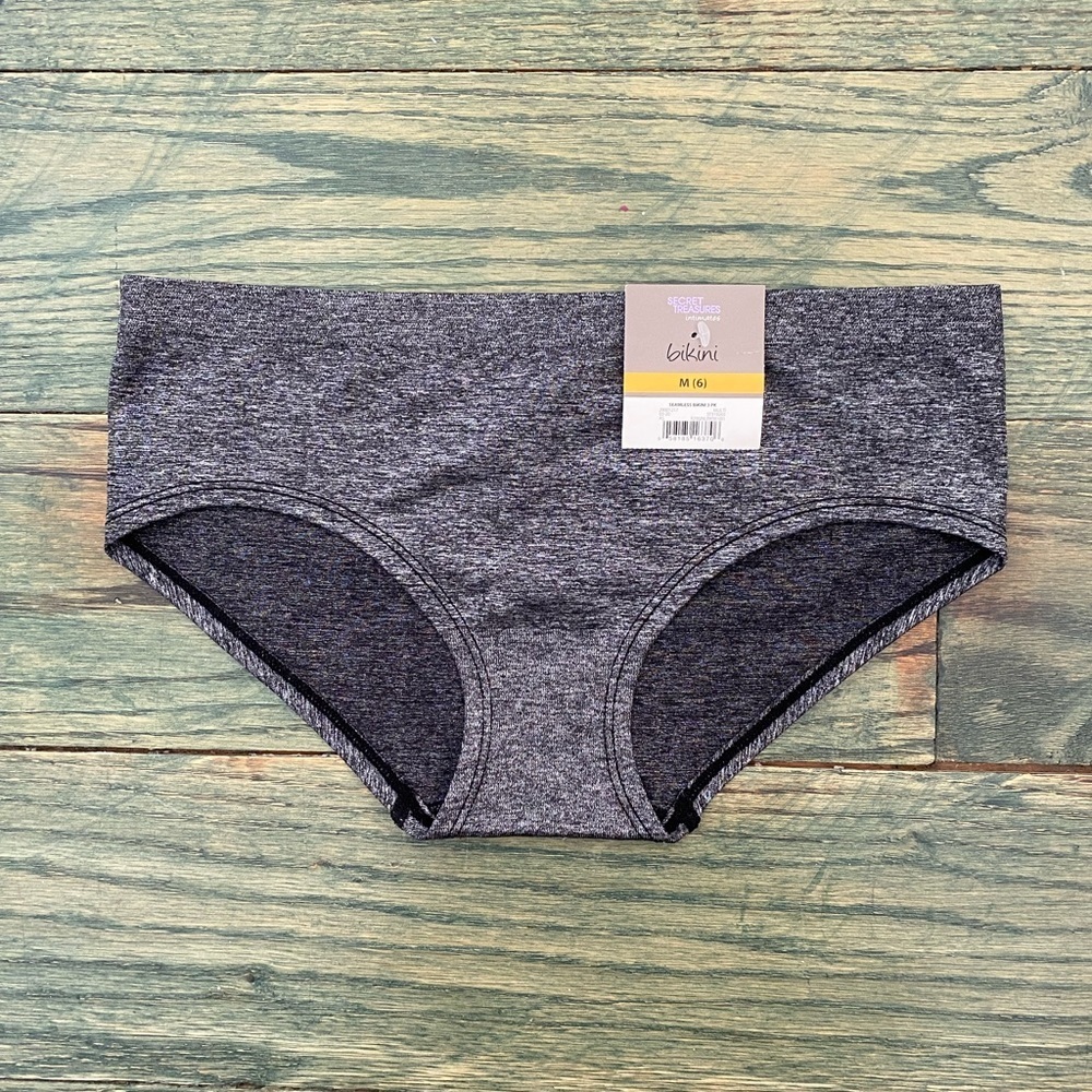 Secret treasures hipster brief boyshort NWT size medium